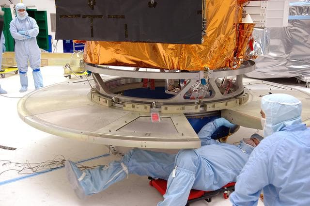 NASA image: KSC-04pd-2243