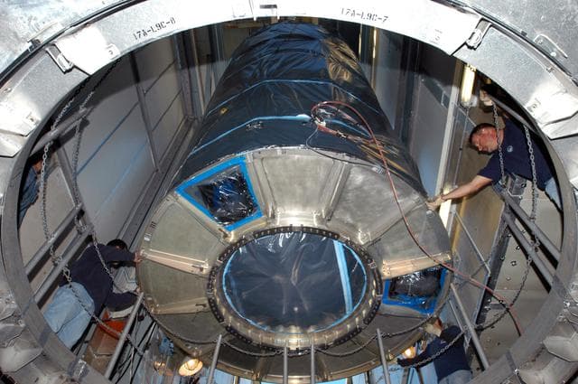 NASA image: KSC-04pd-2284