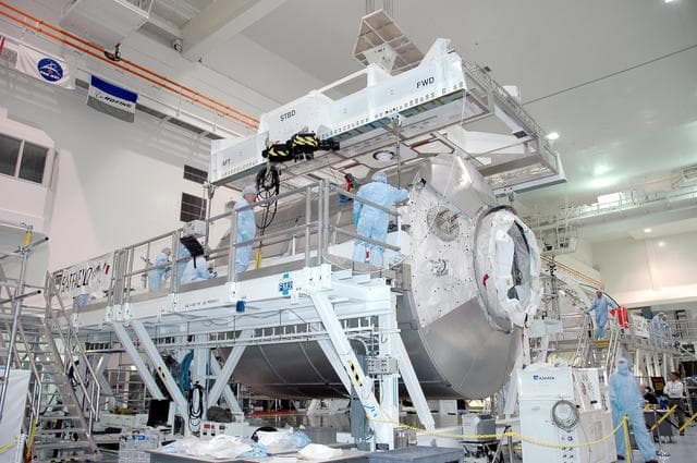 NASA image: KSC-04pd-2301