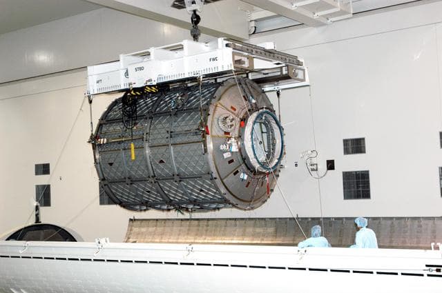 NASA image: KSC-04pd-2307