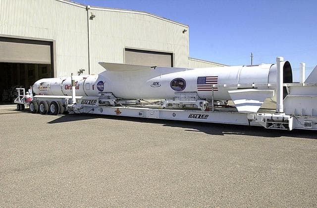 NASA image: KSC-04pd-2320