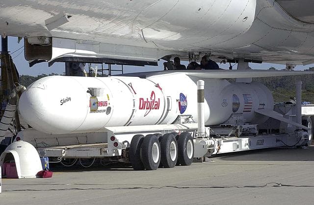 NASA image: KSC-04pd-2323