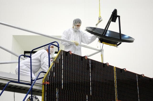 NASA image: KSC-04pd-2537