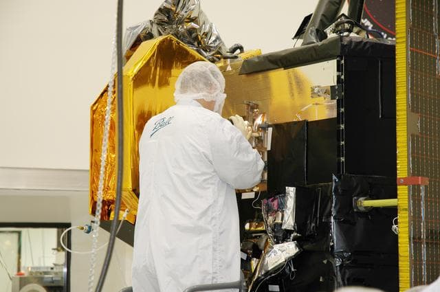 NASA image: KSC-04pd-2543