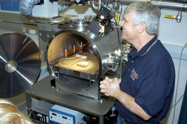 NASA image: KSC-04pd-2554