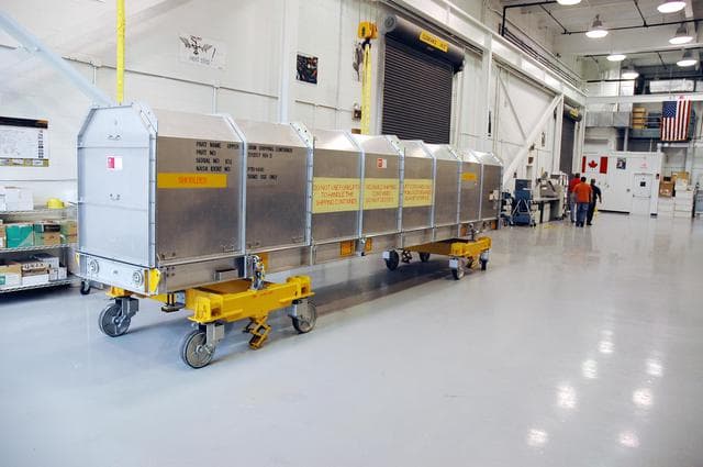 NASA image: KSC-04pd-2690