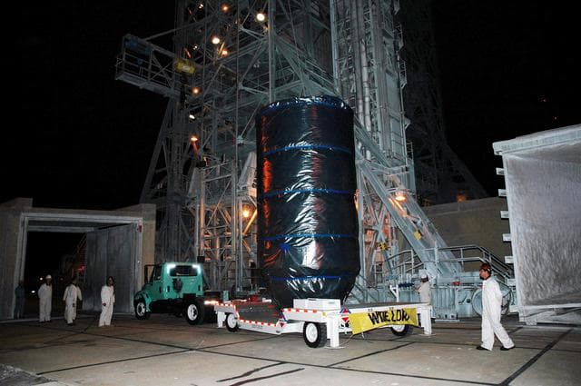 NASA image: KSC-05pd-0012