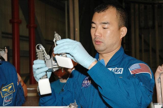 NASA image: KSC-05pd-0254