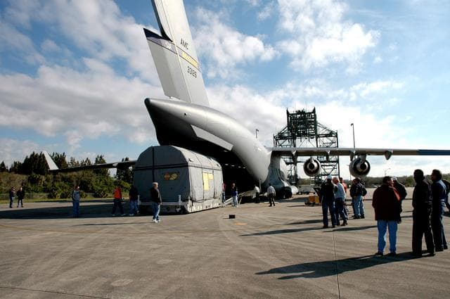 NASA image: KSC-05pd-0390
