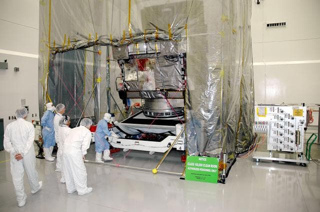 NASA image: KSC-05pd-0477