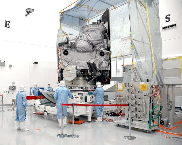 NASA image: KSC-05pd-0500