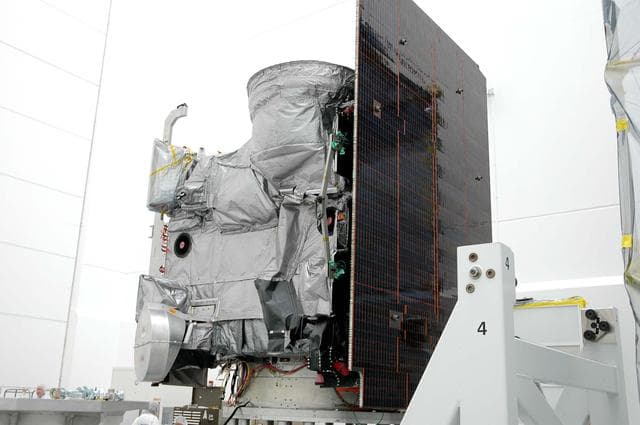 NASA image: KSC-05pd-0501b