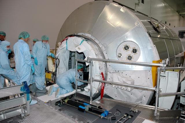 NASA image: KSC-05pd-0710