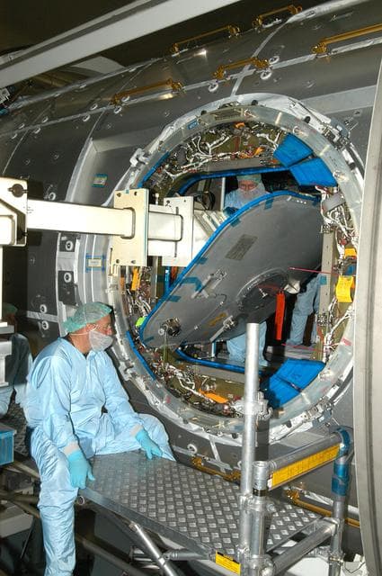 NASA image: KSC-05pd-0733