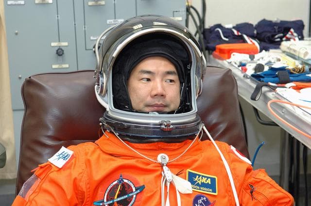 NASA image: KSC-05pd-0877