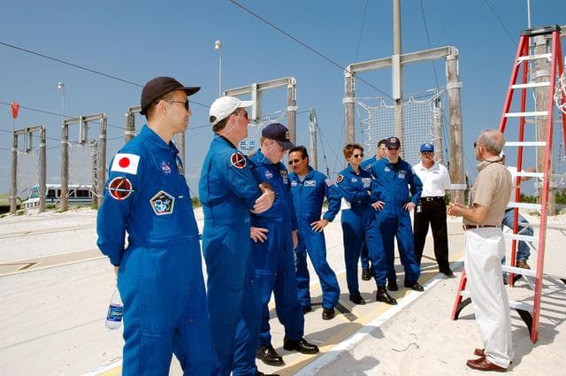 NASA image: KSC-05pd-0911