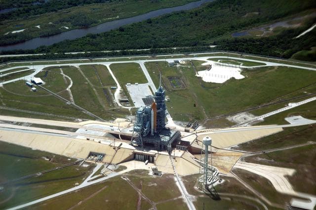 NASA image: KSC-05pd-1110
