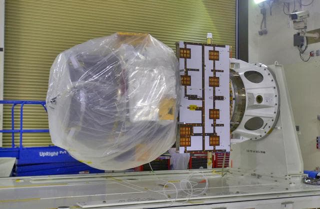 NASA image: KSC-05pd-1380