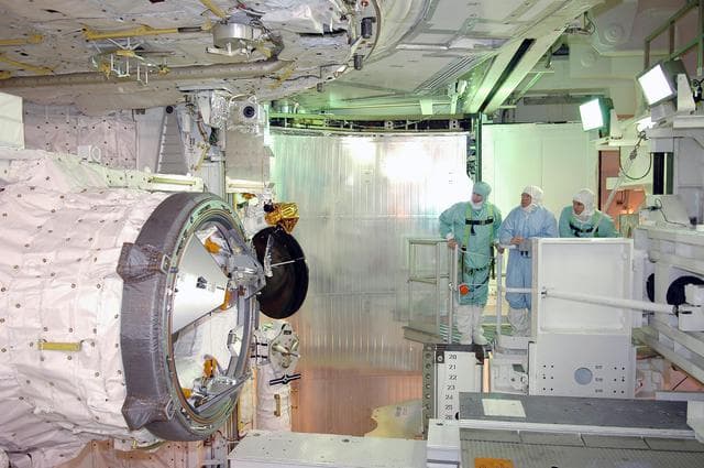 NASA image: KSC-05pd-1438