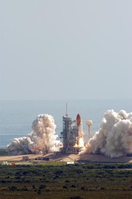 NASA image: KSC-05pd-1734