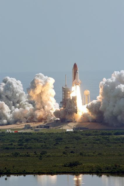 NASA image: KSC-05pd-1735