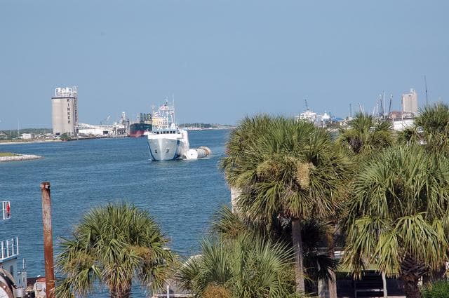 NASA image: KSC-05PD-1787