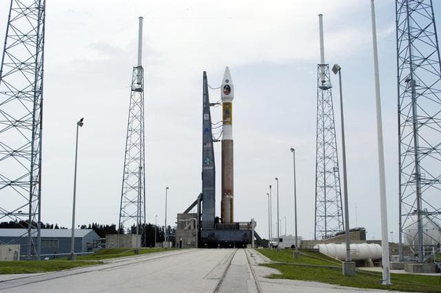 NASA image: KSC-05PD-1865