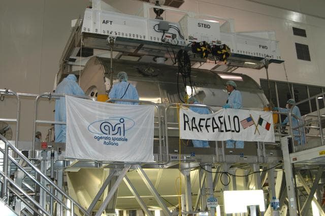 NASA image: KSC-05PD-2041