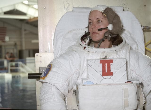 History of Hubble Space Telescope (HST)
