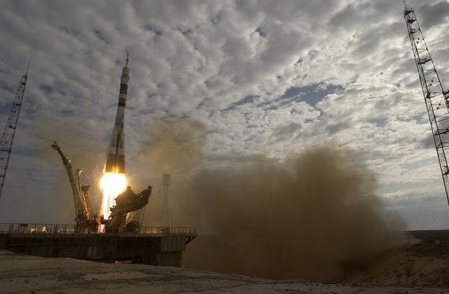 NASA image: Expedition 7 Launch