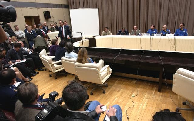 NASA image: Expedition 6 Press Conference