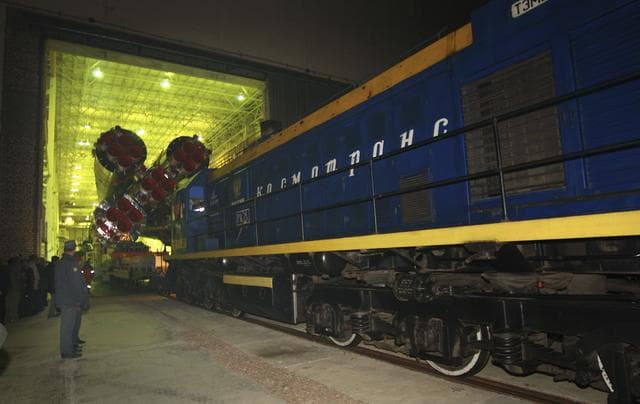 NASA image: Expedition 8 Soyuz Transport