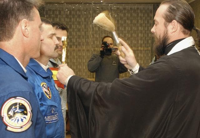NASA image: Expedition 8 Launch Day