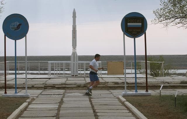 NASA image: Expedition 9 Training