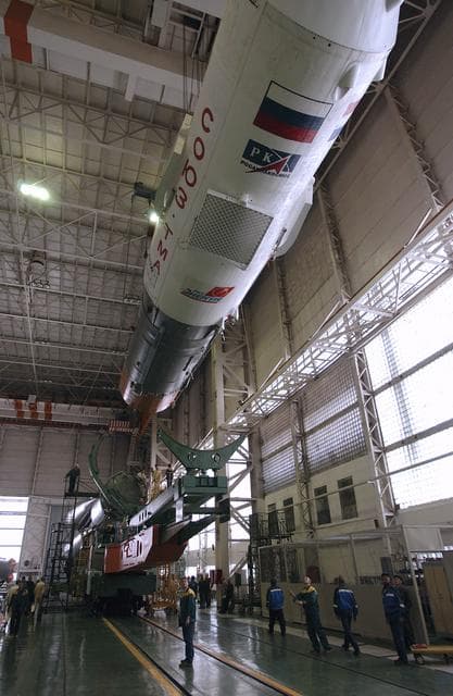 NASA image: Expedition 9 Soyuz Assembly