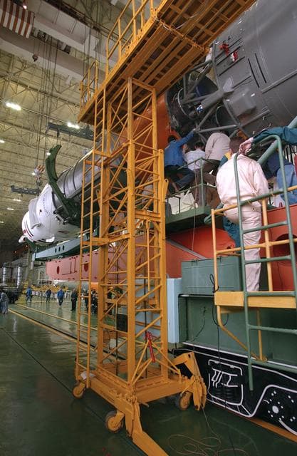 NASA image: Expedition 9 Soyuz Assembly