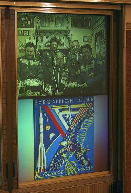 NASA image: Expedition 8 and Expedition 9 Onboard