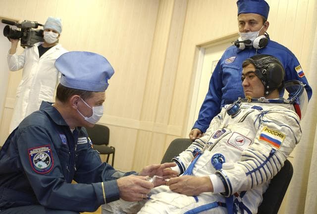 NASA image: Expedition 10 Preflight