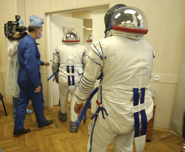 NASA image: Expedition 10 Preflight