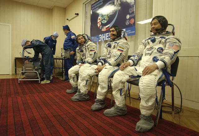 NASA image: Expedition 10 Preflight
