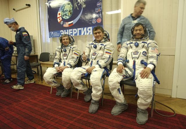 NASA image: Expedition 10 Preflight