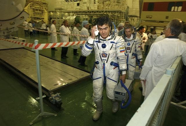 NASA image: Expedition 10 Preflight