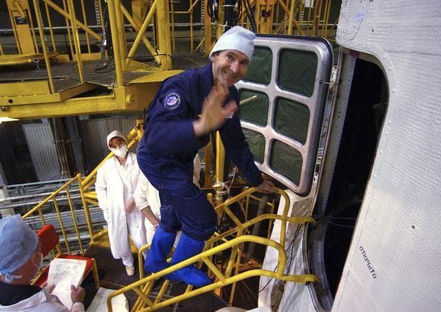 NASA image: Expedition 10 Preflight