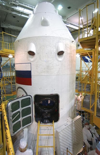 NASA image: Expedition 10 Preflight