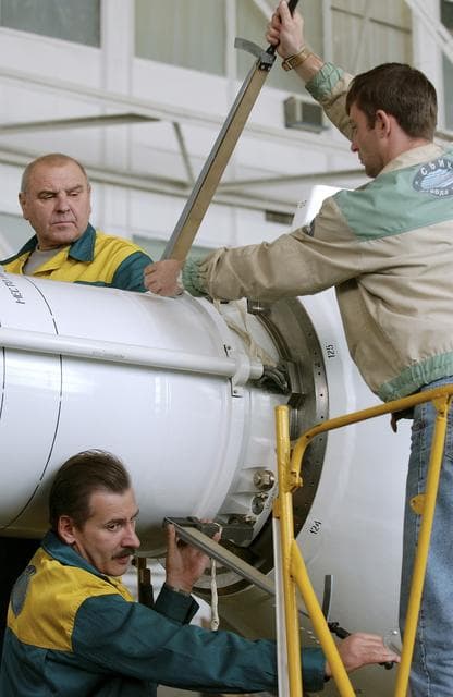 NASA image: Expedition 10 Preflight