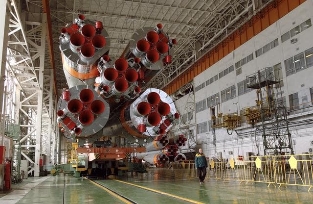 NASA image: Expedition 10 Preflight