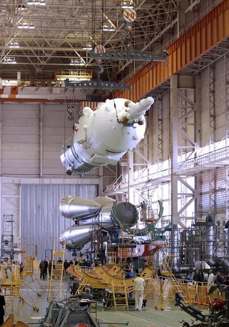 NASA image: Expedition 10 Preflight