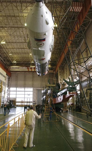 NASA image: Expedition 10 Preflight
