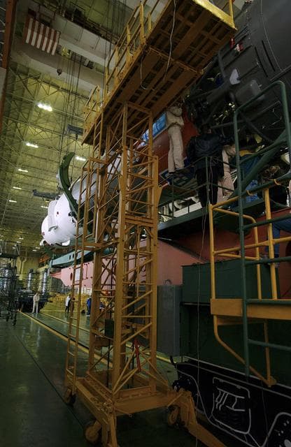 NASA image: Expedition 10 Preflight