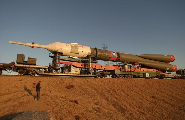 NASA image: Expedition 10 Preflight